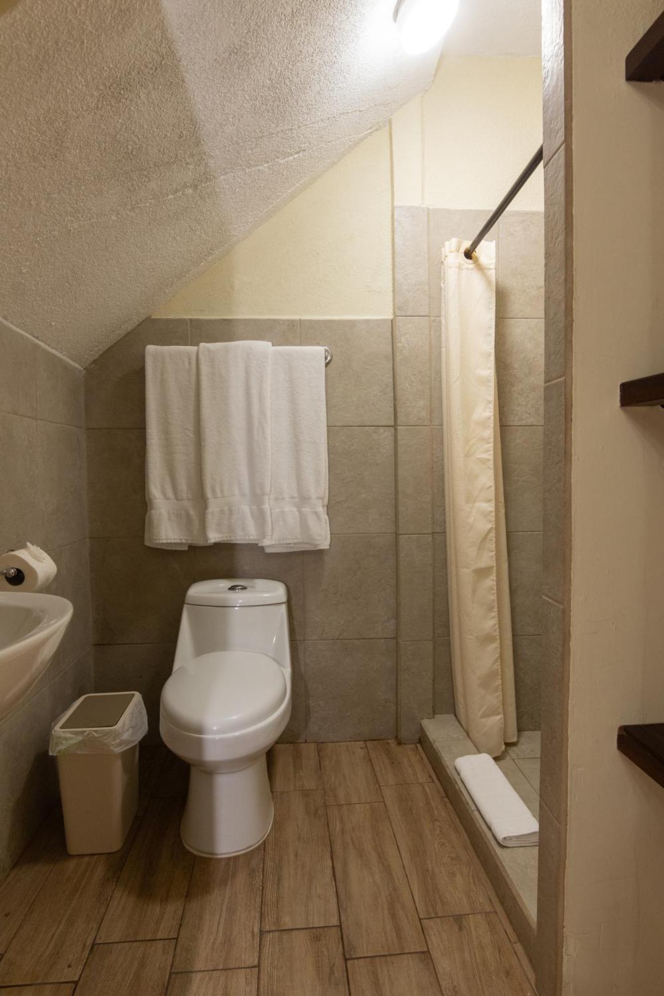 In & Out Hotel (Adults Only) Guatemala City Екстериор снимка