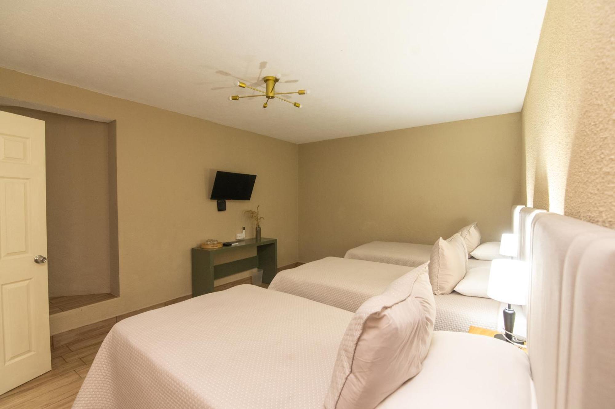 In & Out Hotel (Adults Only) Guatemala City Екстериор снимка